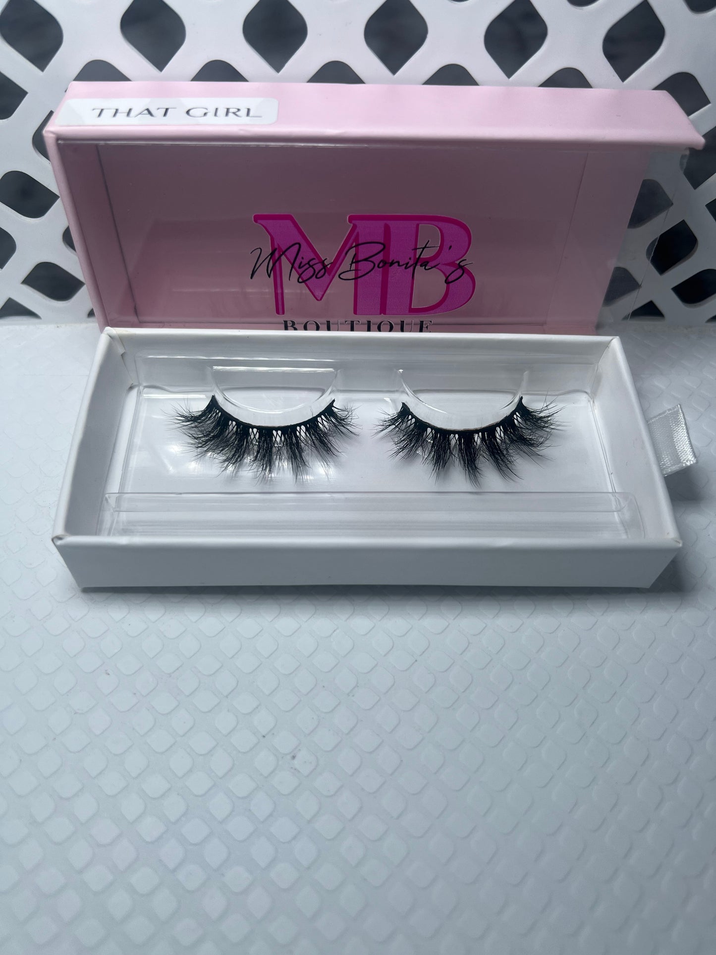 LASH STYLE: THAT GIRL