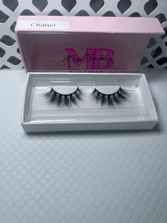 LASH STYLE: CHANEL