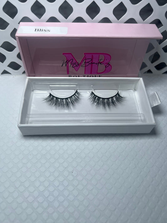 LASH STYLE: BLISS