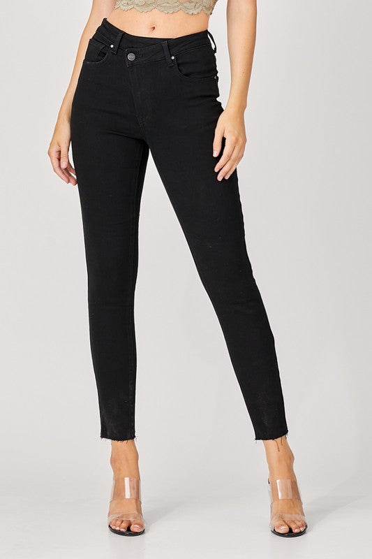 Black Crossover Loose Ankle Skinny Jean